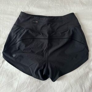 Lululemon speed up High-Rise Mesh Vent Short 2.5" *Lace Trim